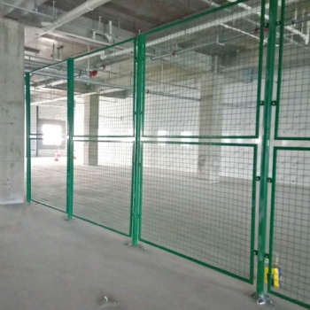 新鄉車間隔離柵隔離網移動車間隔離護欄浸塑質優價廉量大從優現貨