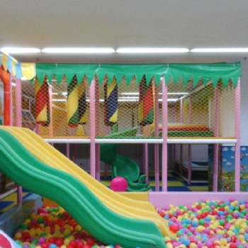 淘氣堡兒童樂園生產廠家