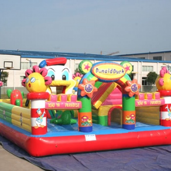 登封充氣城堡游樂設(shè)備廠家