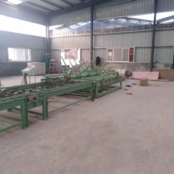 自保溫外建筑模板設備