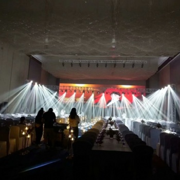 河南樂潤桁架廣告牌制作搭建