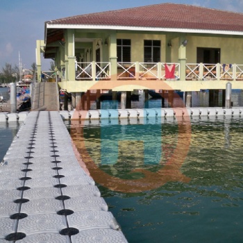 2020年塑料浮筒浮筒碼頭垂釣平臺摩托艇碼頭批發生產