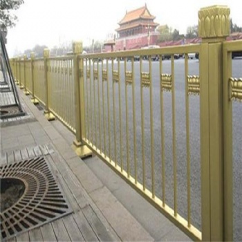 道路護欄市政護欄的底盤