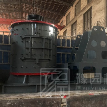 復(fù)合式破碎機在設(shè)計結(jié)構(gòu)上所存在的缺陷