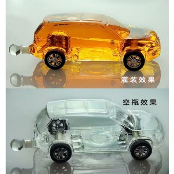 河間華企生產(chǎn)異形汽車造型醒酒器玻璃工藝泡酒瓶擺件1000ml