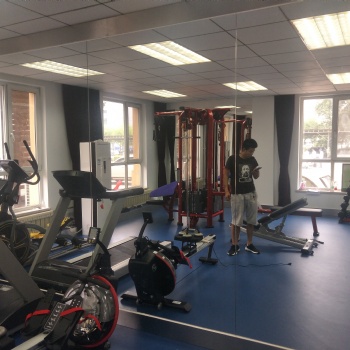 房山區安裝舞蹈鏡子 墻面大尺寸鏡子定做價格