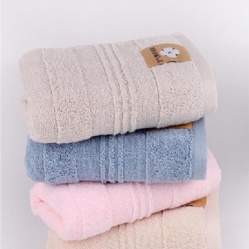 毛巾定制批發(fā)愛蘿兔純棉毛巾