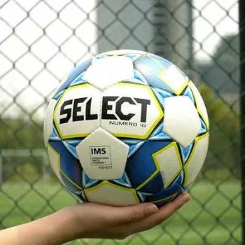 國外足球進口報關服務